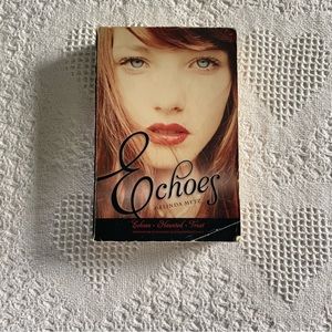 Echoes by Melinda Metz